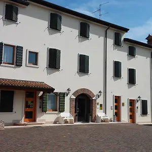 Relais Corte Pontigliardo Cola (Verona)